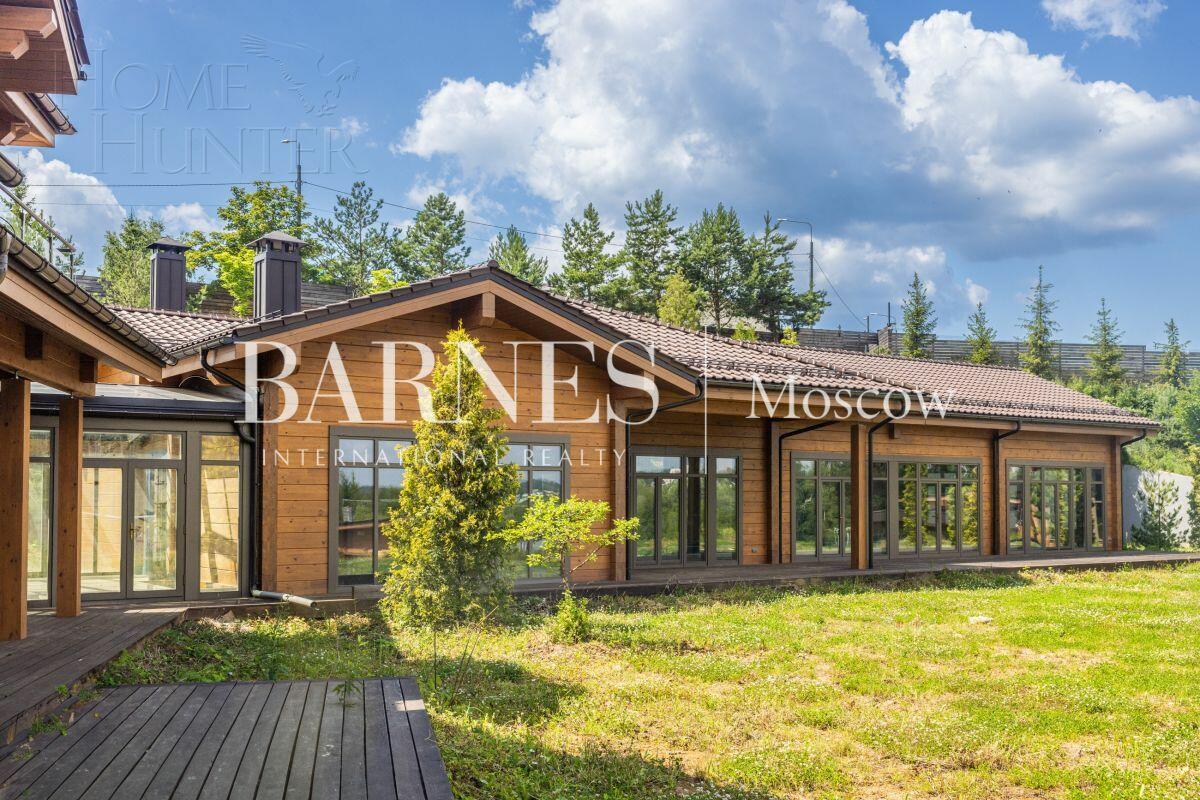 2-этажный коттедж 726 м² с отделкой