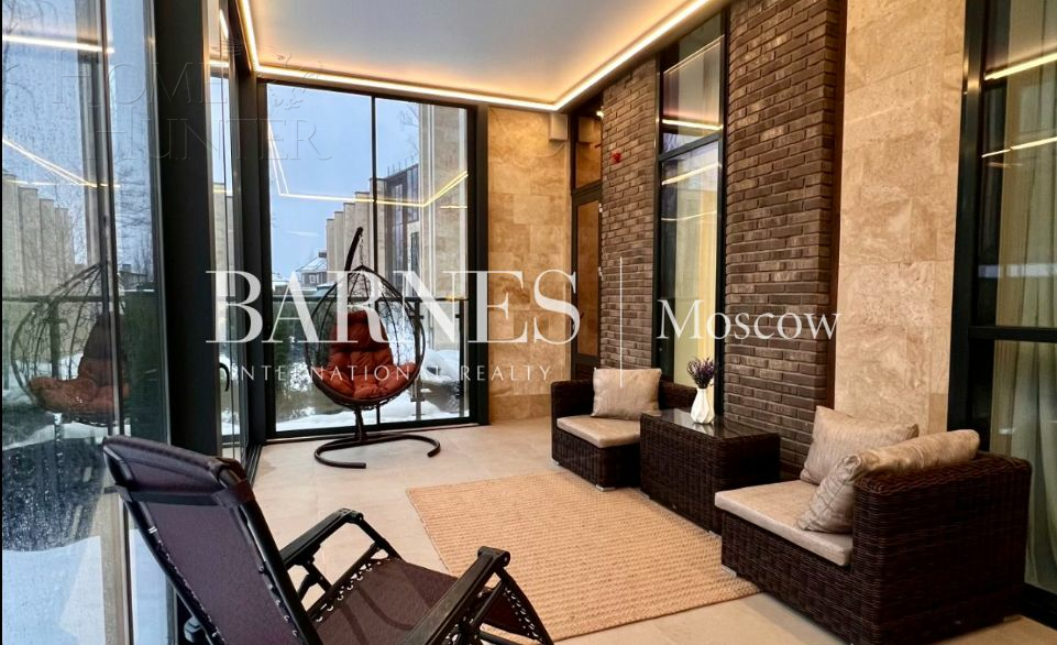 3-этажный таунхаус 287 м² с отделкой