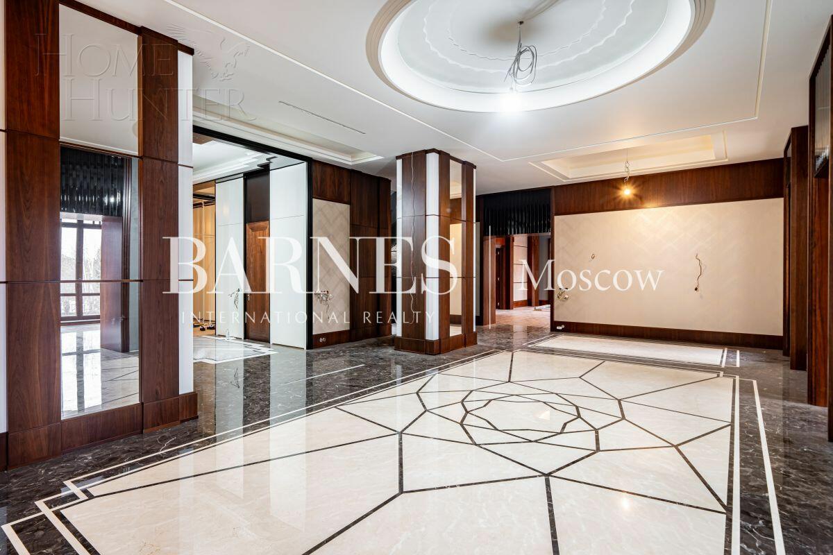 2-этажный коттедж 1 244 м² с отделкой