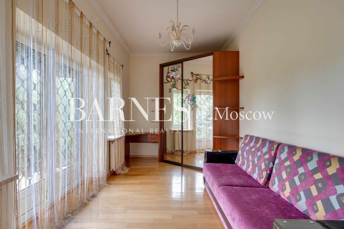 2-этажный коттедж 370 м² с отделкой