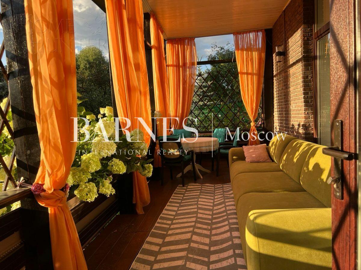 2-этажный коттедж 500 м² с отделкой