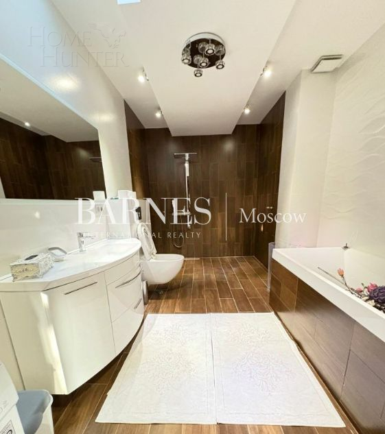 2-этажный коттедж 500 м² с отделкой