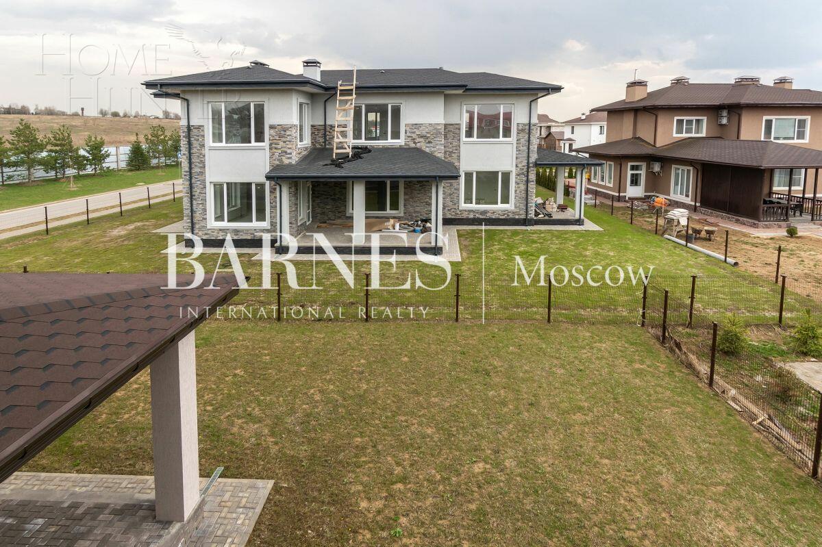 2-этажный коттедж 307 м² с отделкой