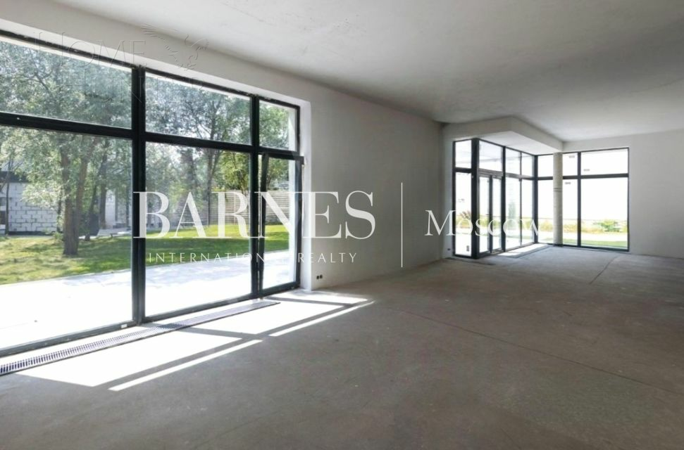 2-этажный коттедж 340 м² без отделки