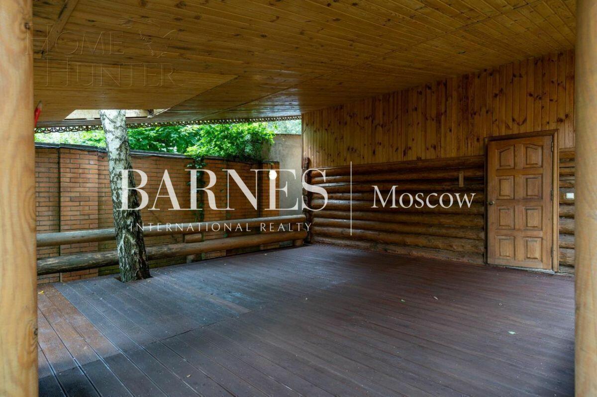 2-этажный коттедж 370 м² с отделкой