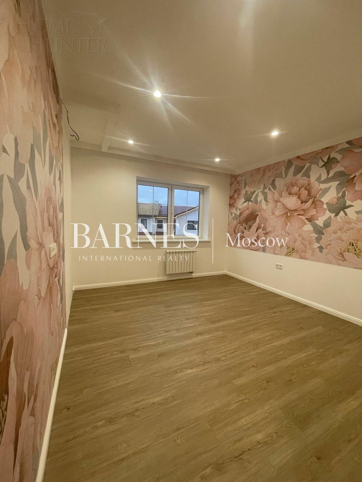 2-этажный таунхаус 220 м² с отделкой