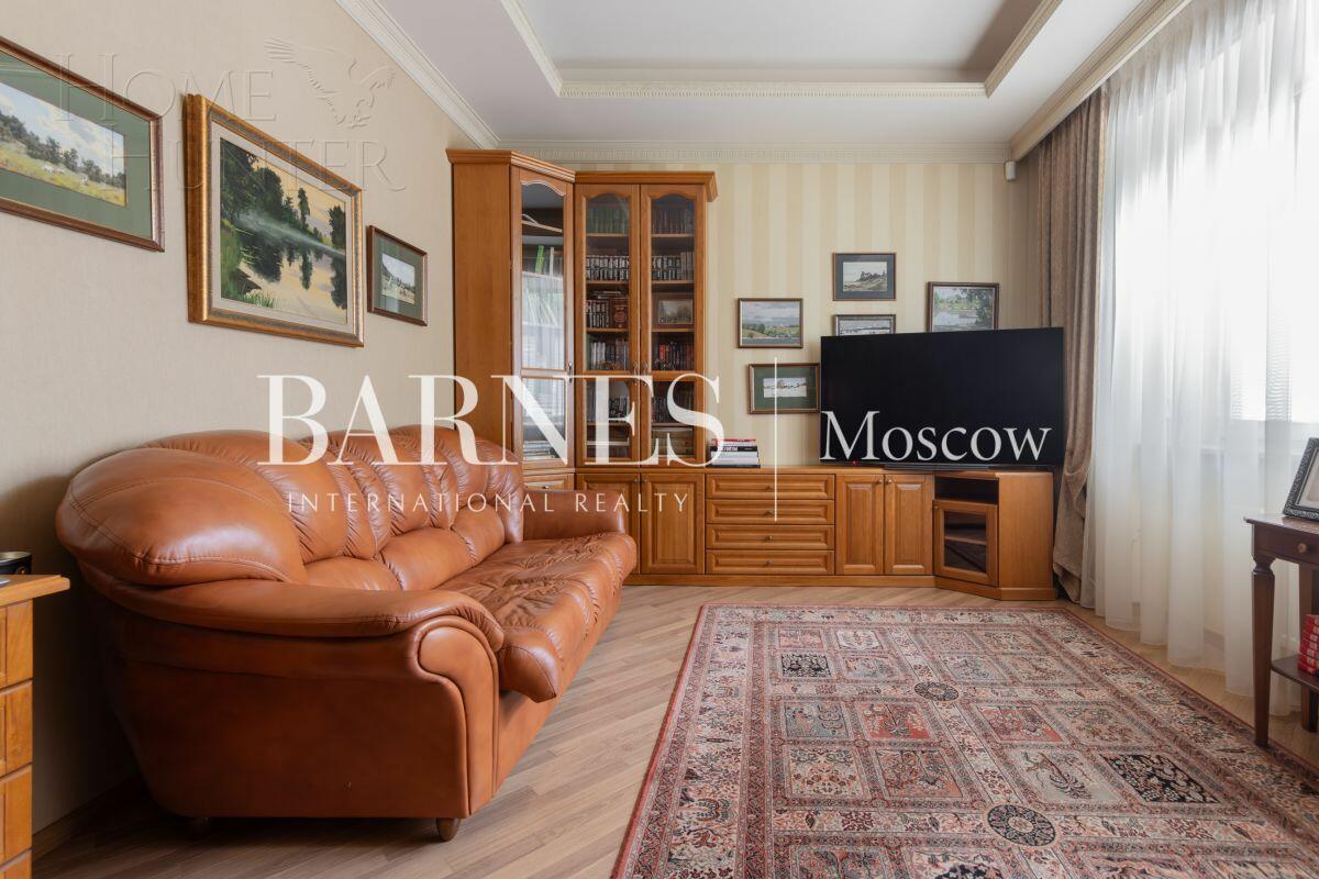 2-этажный коттедж 471 м² с отделкой