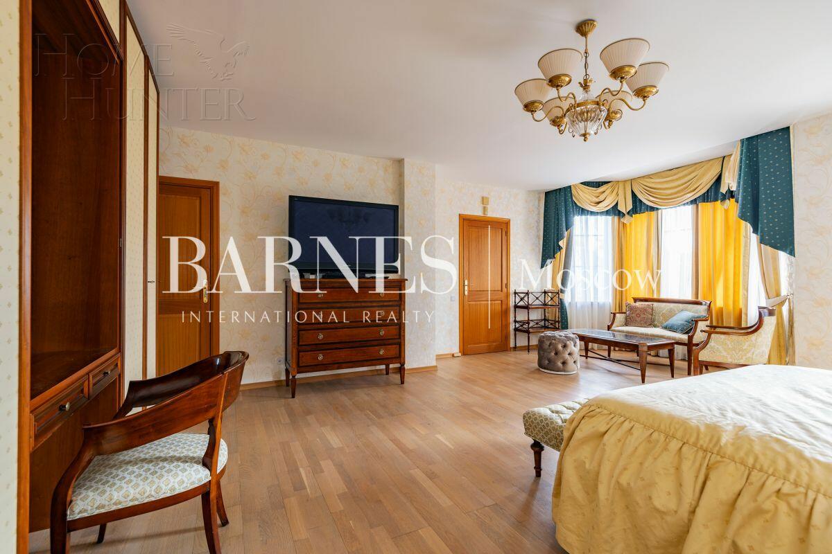 2-этажный коттедж 420 м² с отделкой