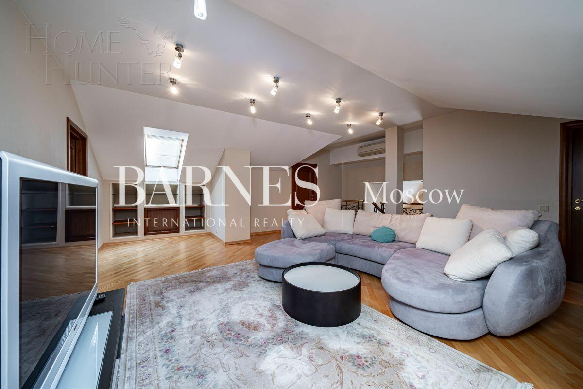 3-этажный коттедж 633 м² с отделкой