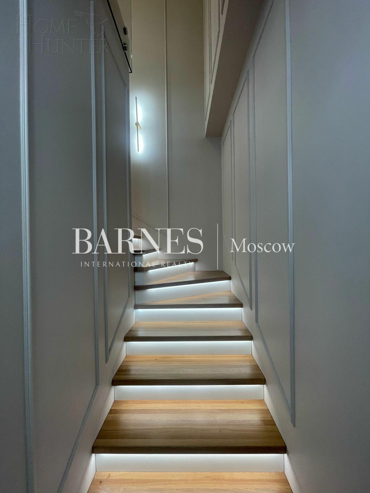 2-этажный таунхаус 220 м² с отделкой