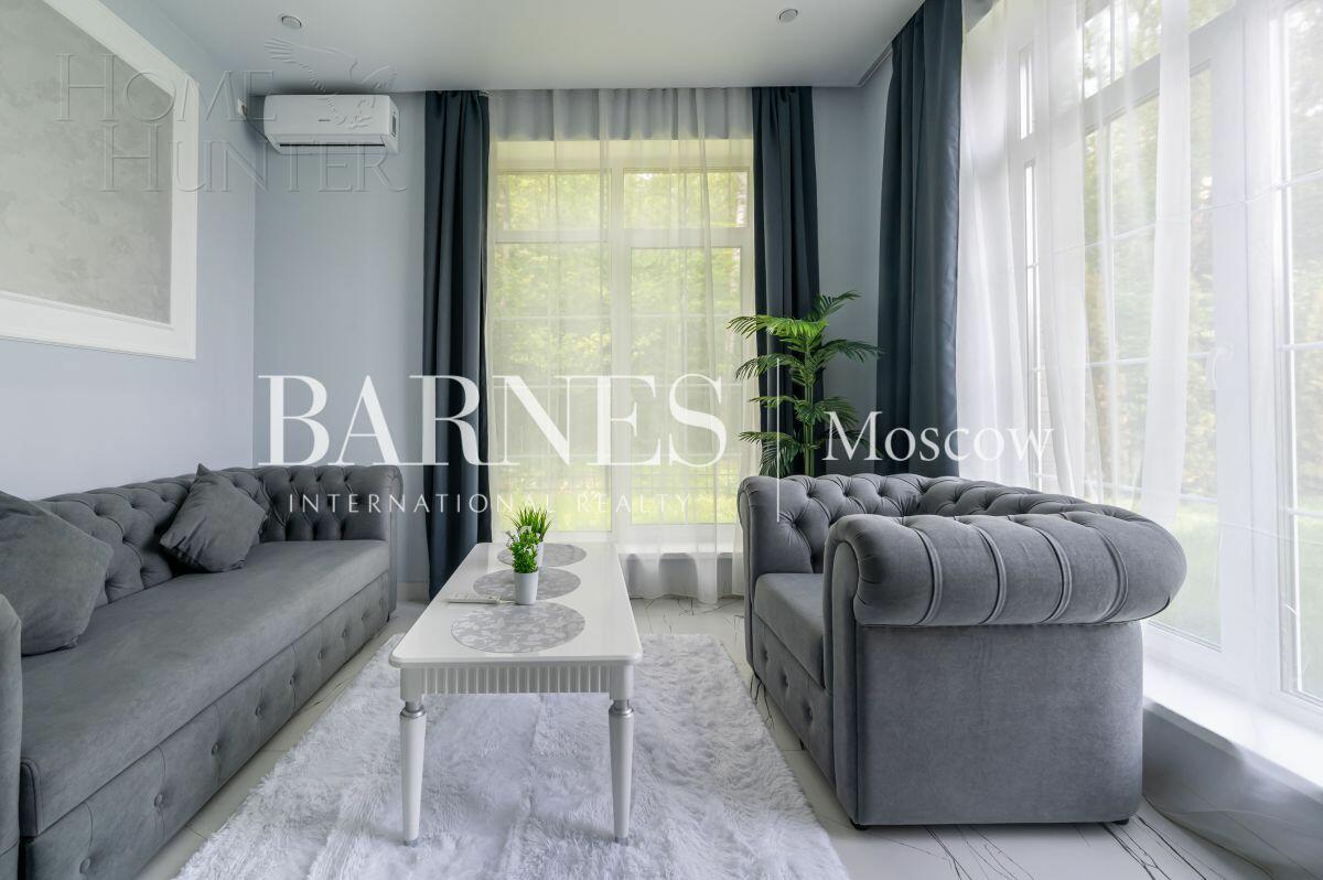 2-этажный коттедж 220 м² с отделкой