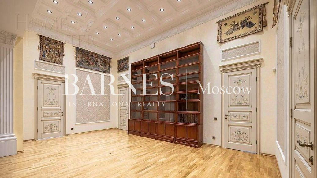 2-этажный коттедж 960 м² с отделкой