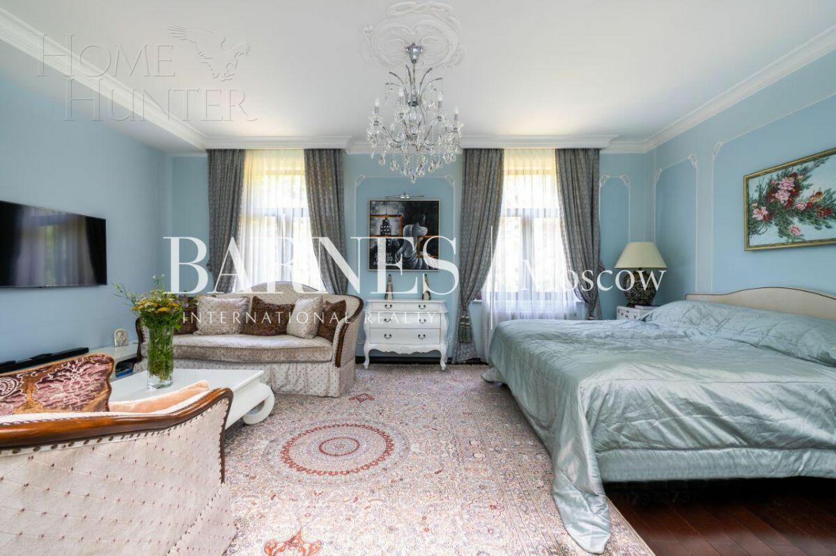 2-этажный таунхаус 330 м² с отделкой