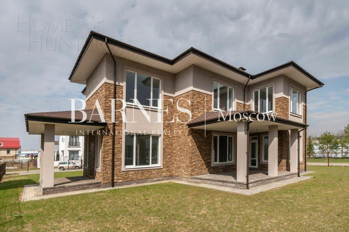 2-этажный коттедж 307 м² с отделкой