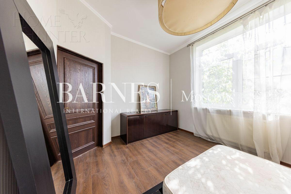 2-этажный коттедж 320 м² с отделкой