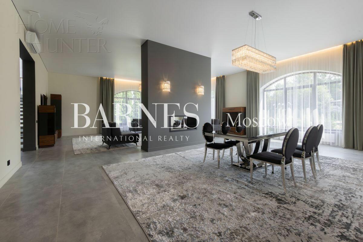 2-этажный коттедж 1 327 м² с отделкой