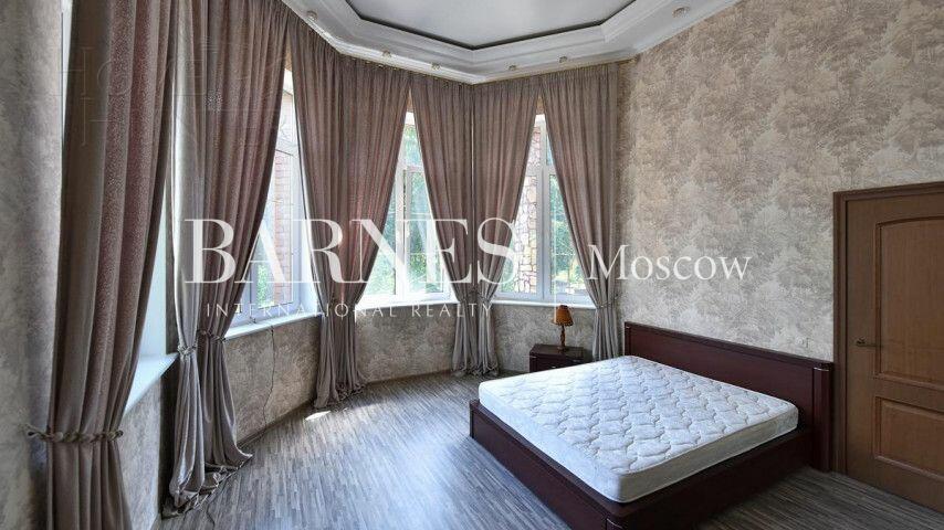 2-этажный коттедж 1 500 м² с отделкой