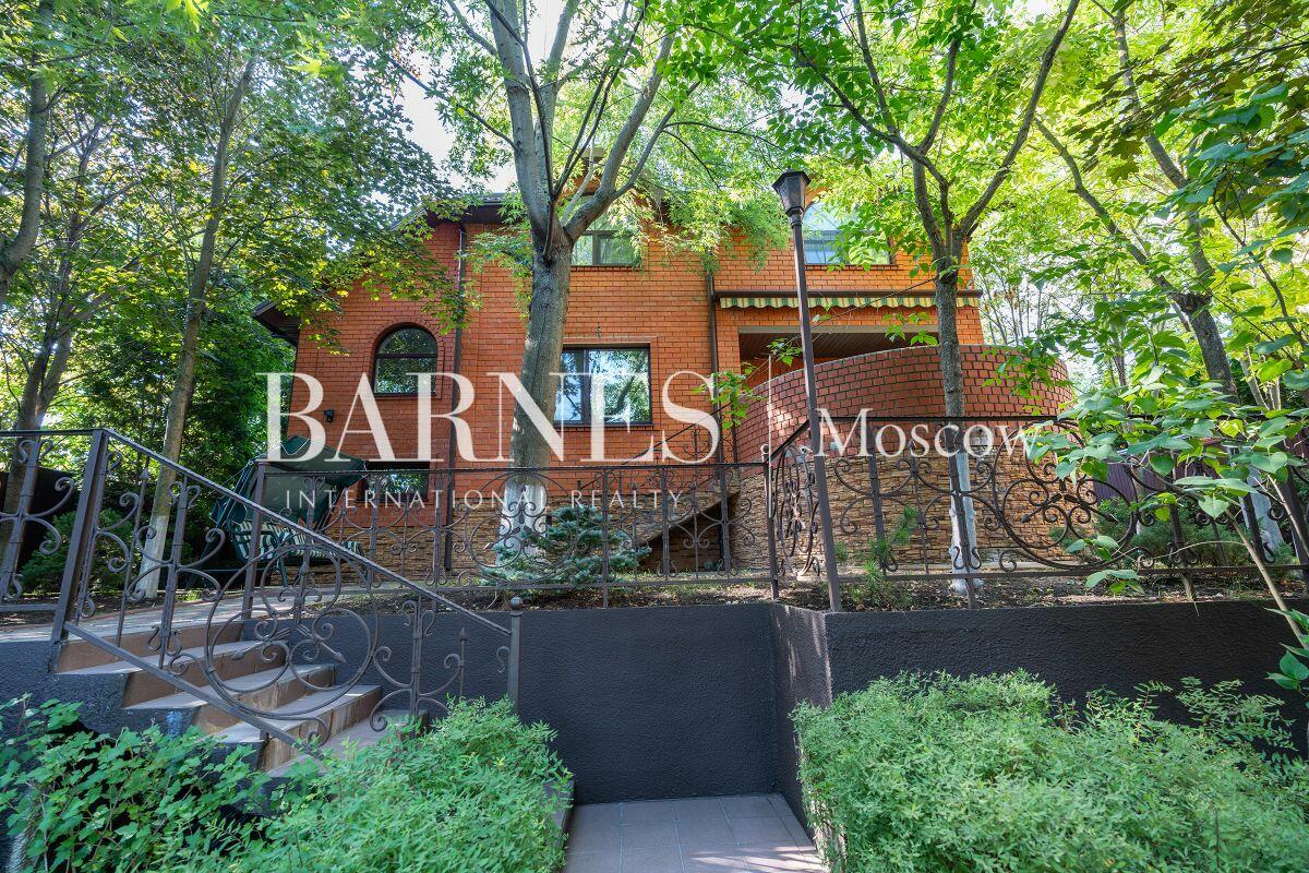 2-этажный коттедж 312 м² с отделкой