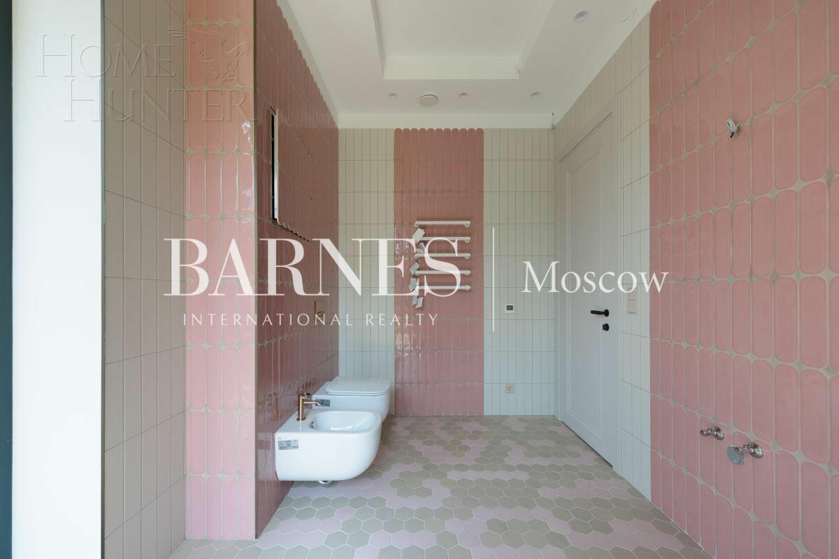 3-этажный коттедж 380 м² с отделкой