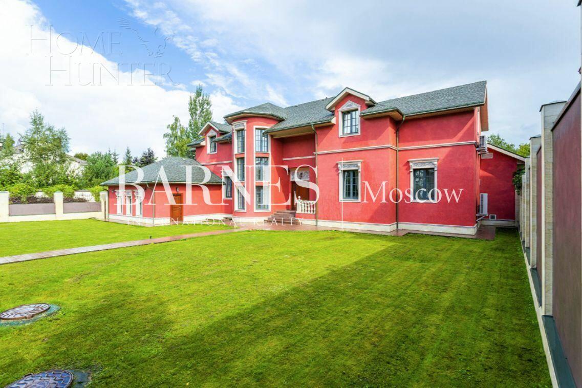 2-этажный коттедж 800 м² с отделкой