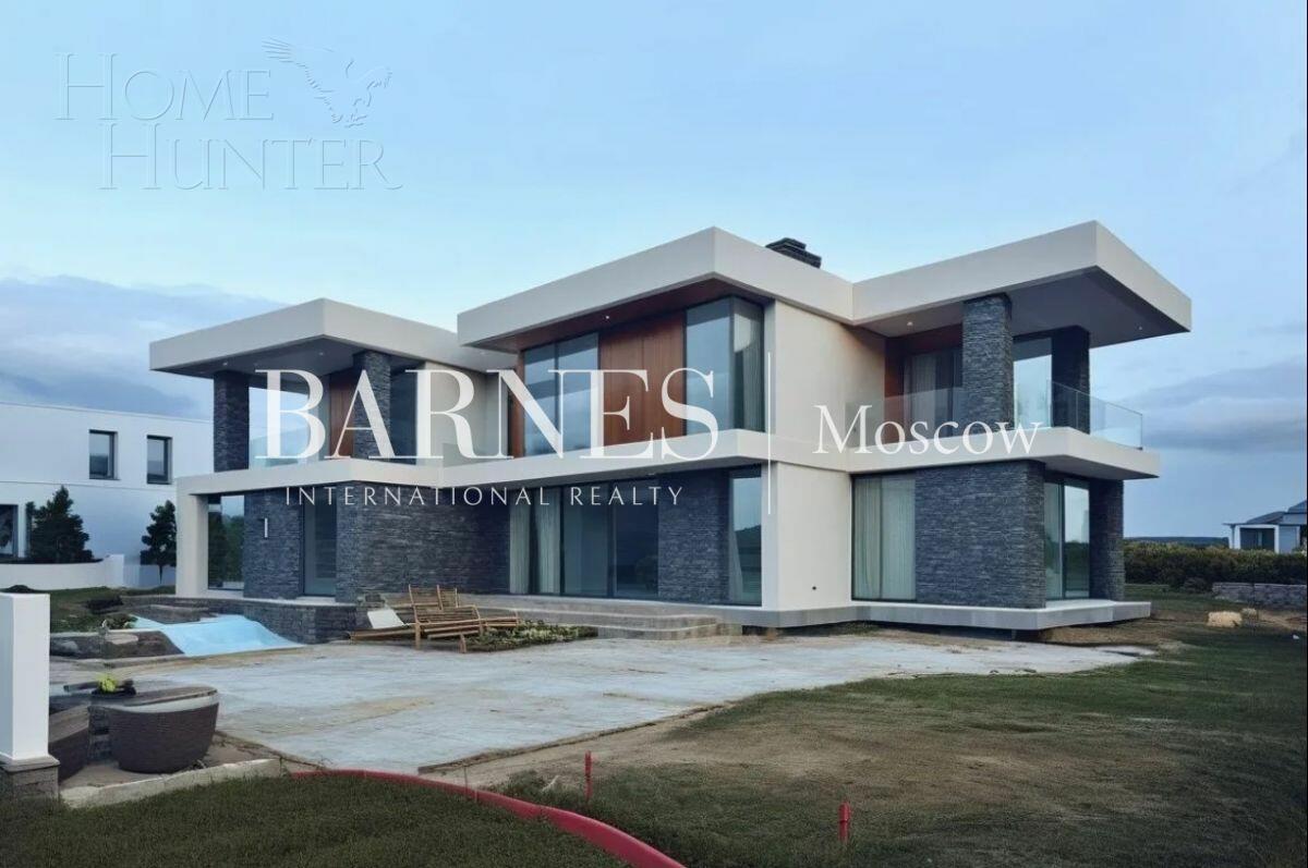 2-этажный коттедж 750 м² без отделки