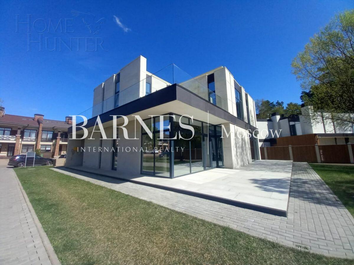 2-этажный коттедж 340 м² без отделки