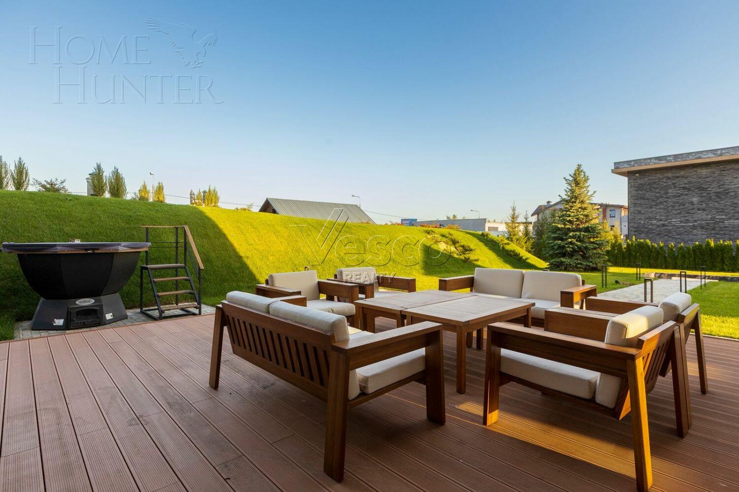 2-этажный коттедж 250 м² с отделкой