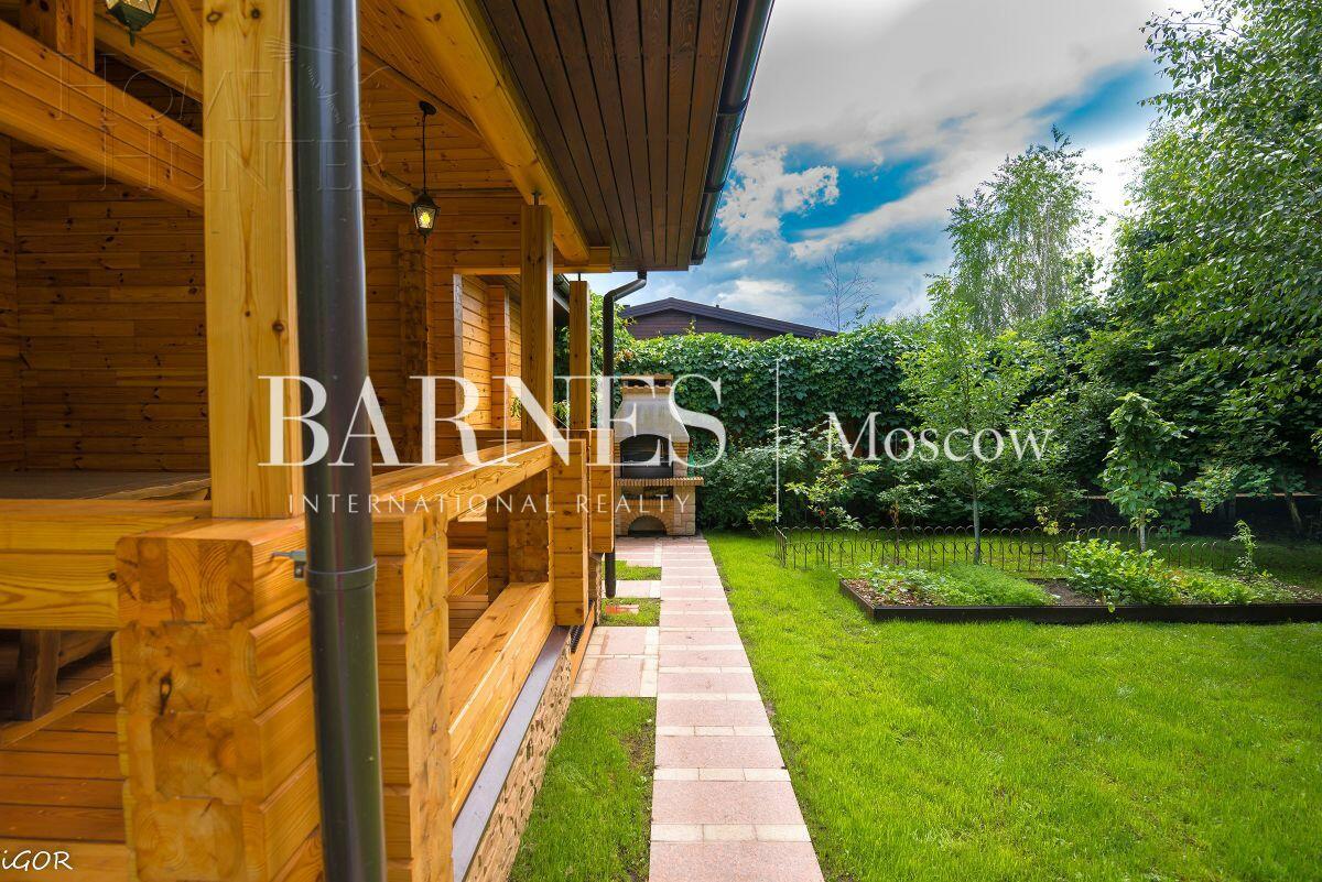 2-этажный коттедж 312 м² с отделкой