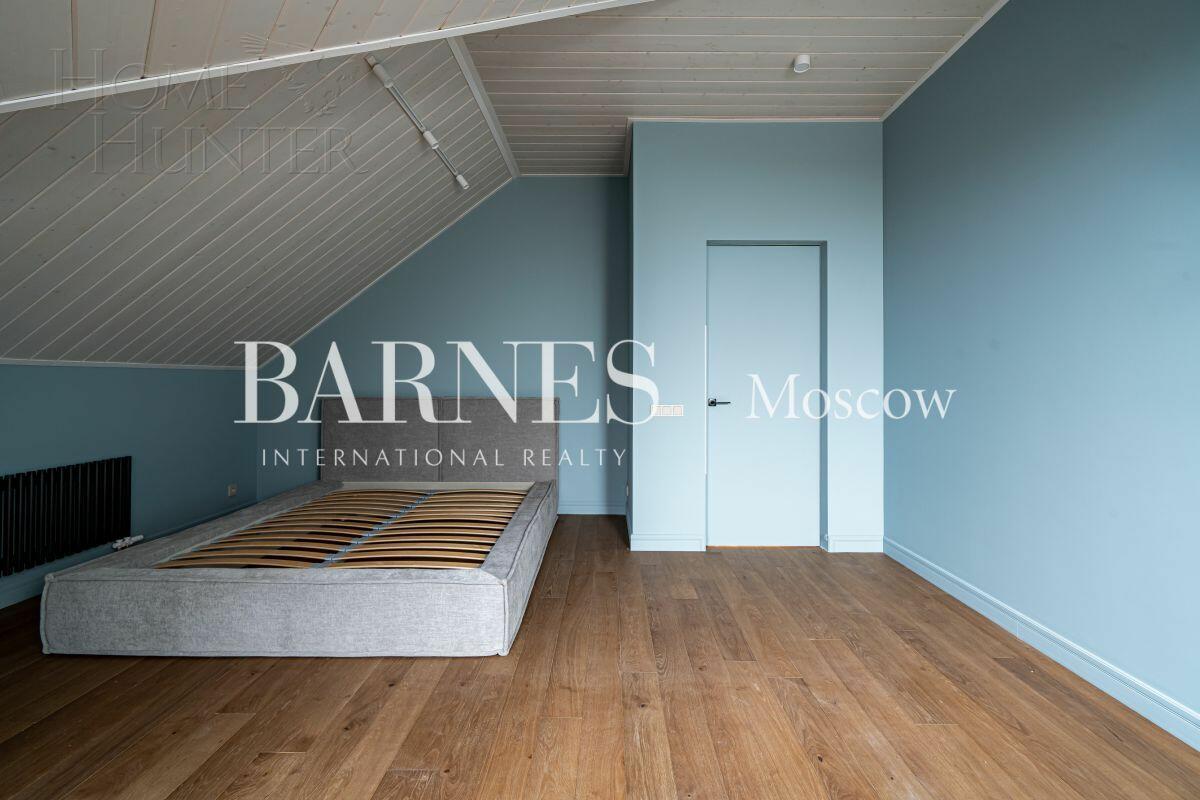 2-этажный коттедж 335 м² с отделкой