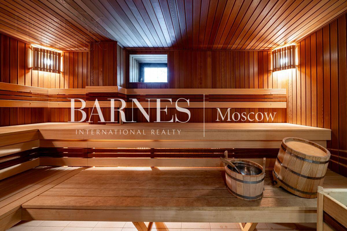 2-этажный коттедж 550 м² с отделкой