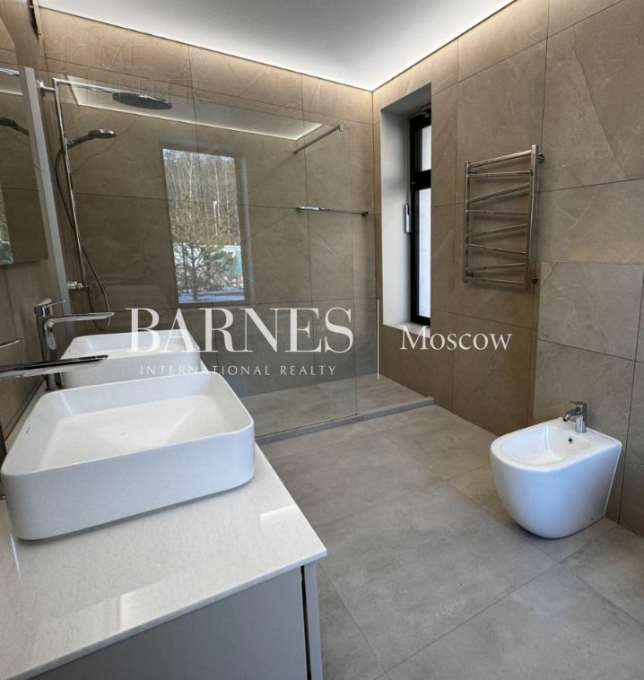 1-этажный коттедж 281.3 м² с отделкой