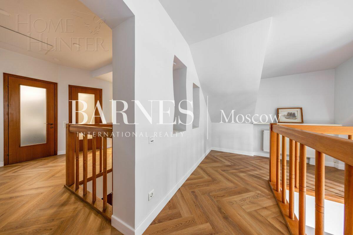 2-этажный коттедж 370 м² с отделкой