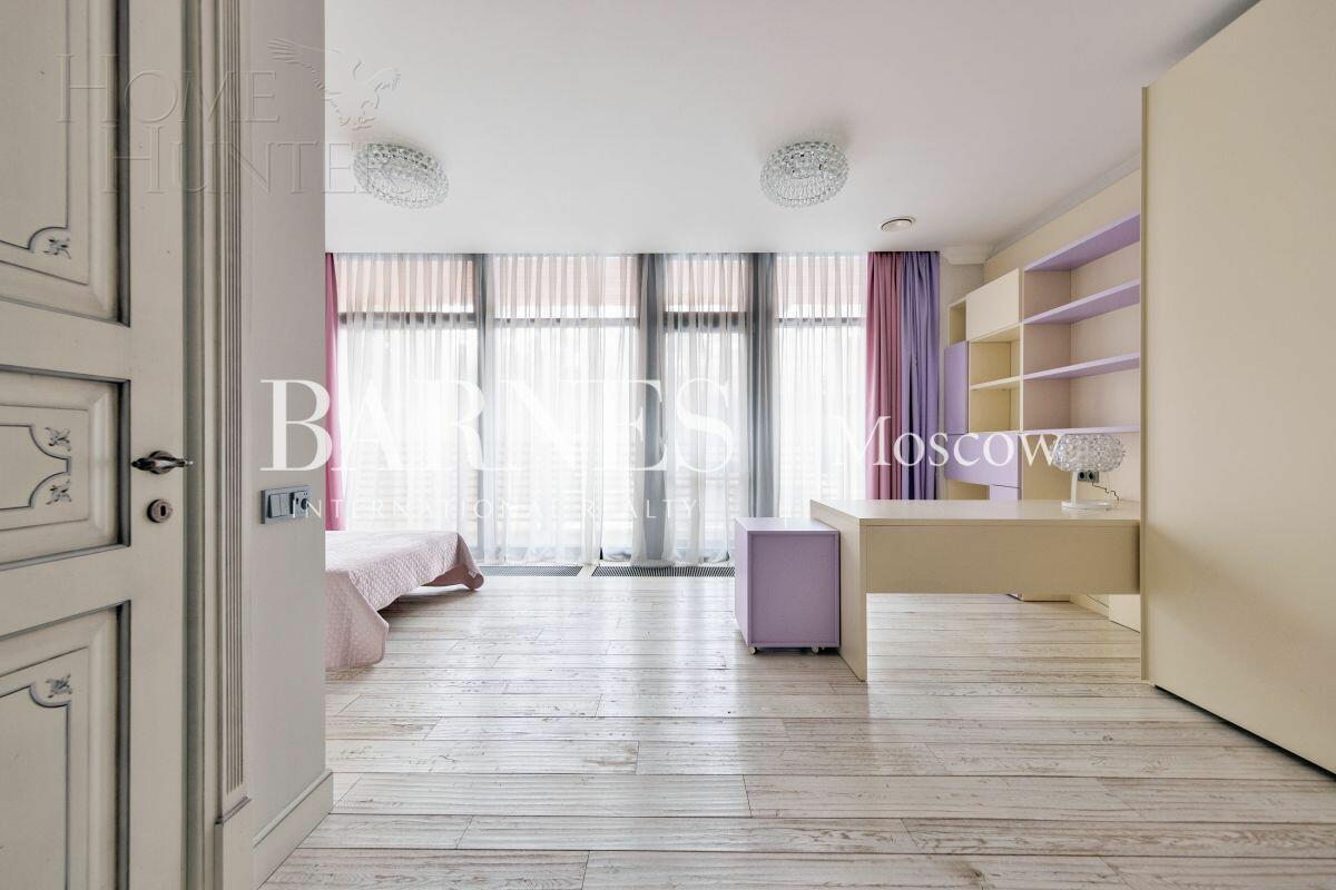 2-этажный таунхаус 430 м² с отделкой