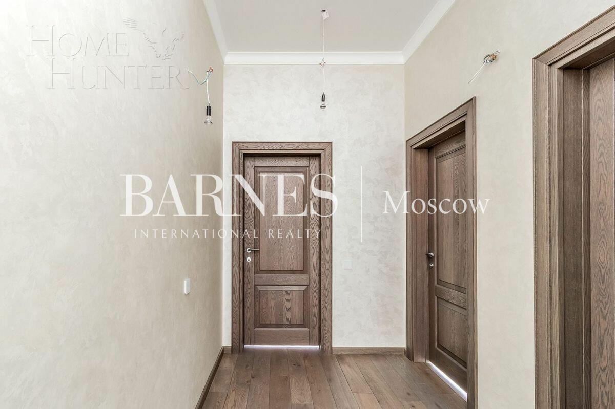 2-этажный коттедж 300 м² с отделкой