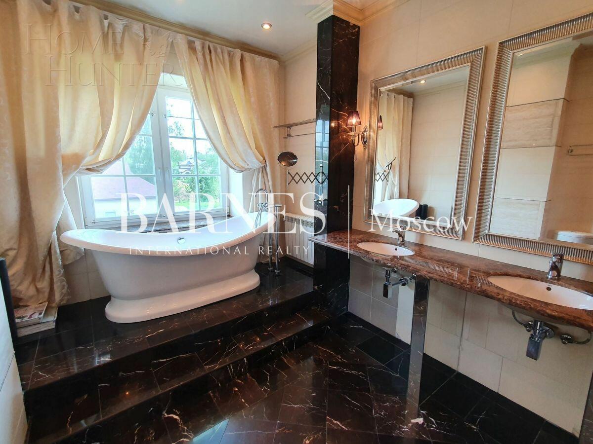 2-этажный коттедж 366 м² без отделки