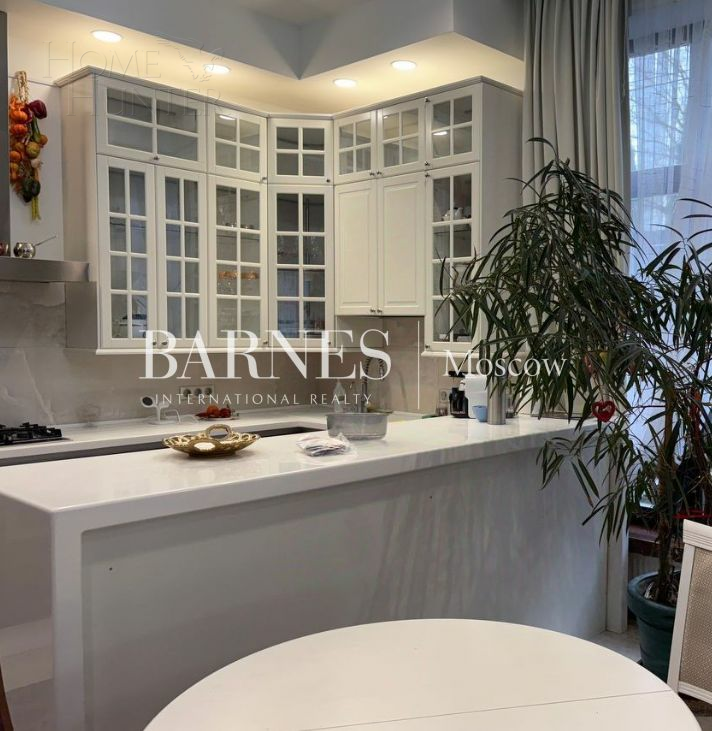 2-этажный коттедж 500 м² с отделкой