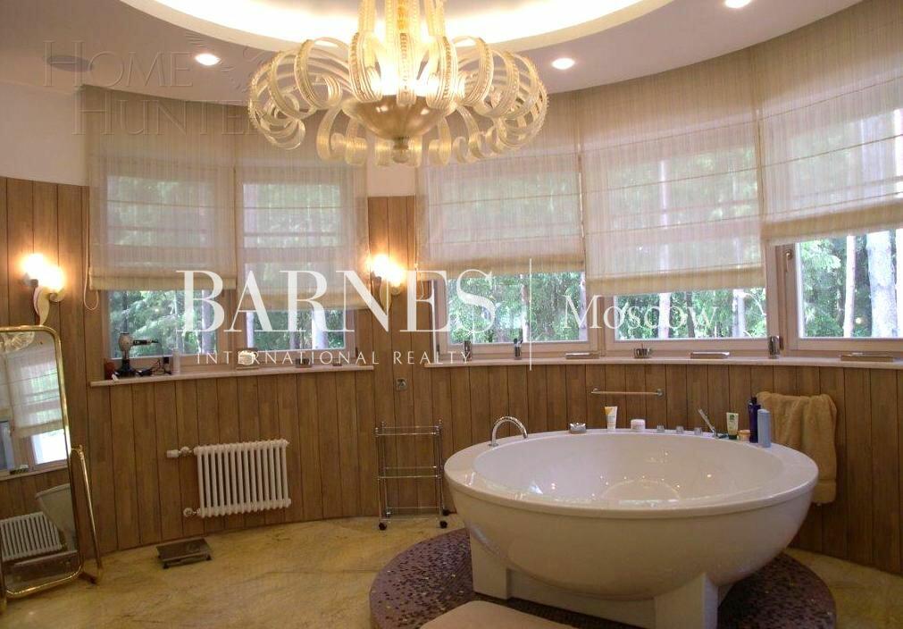 2-этажный коттедж 850 м² с отделкой