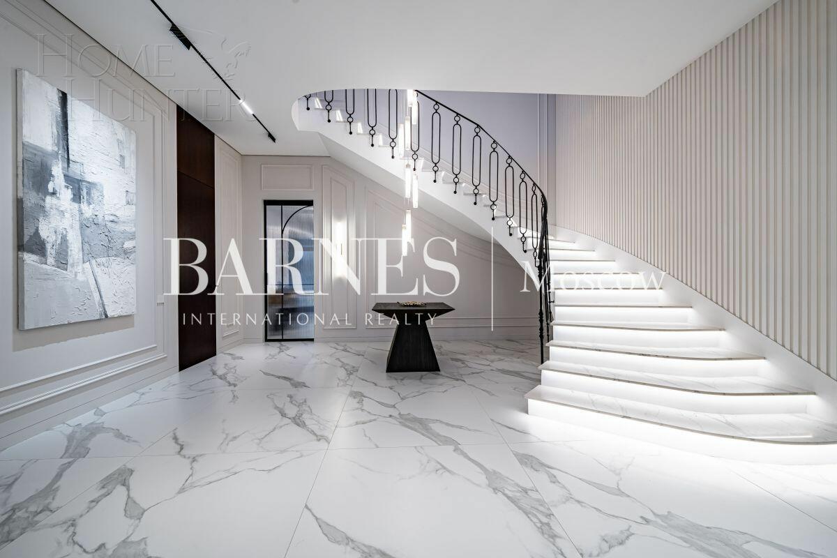 2-этажный коттедж 491 м² с отделкой