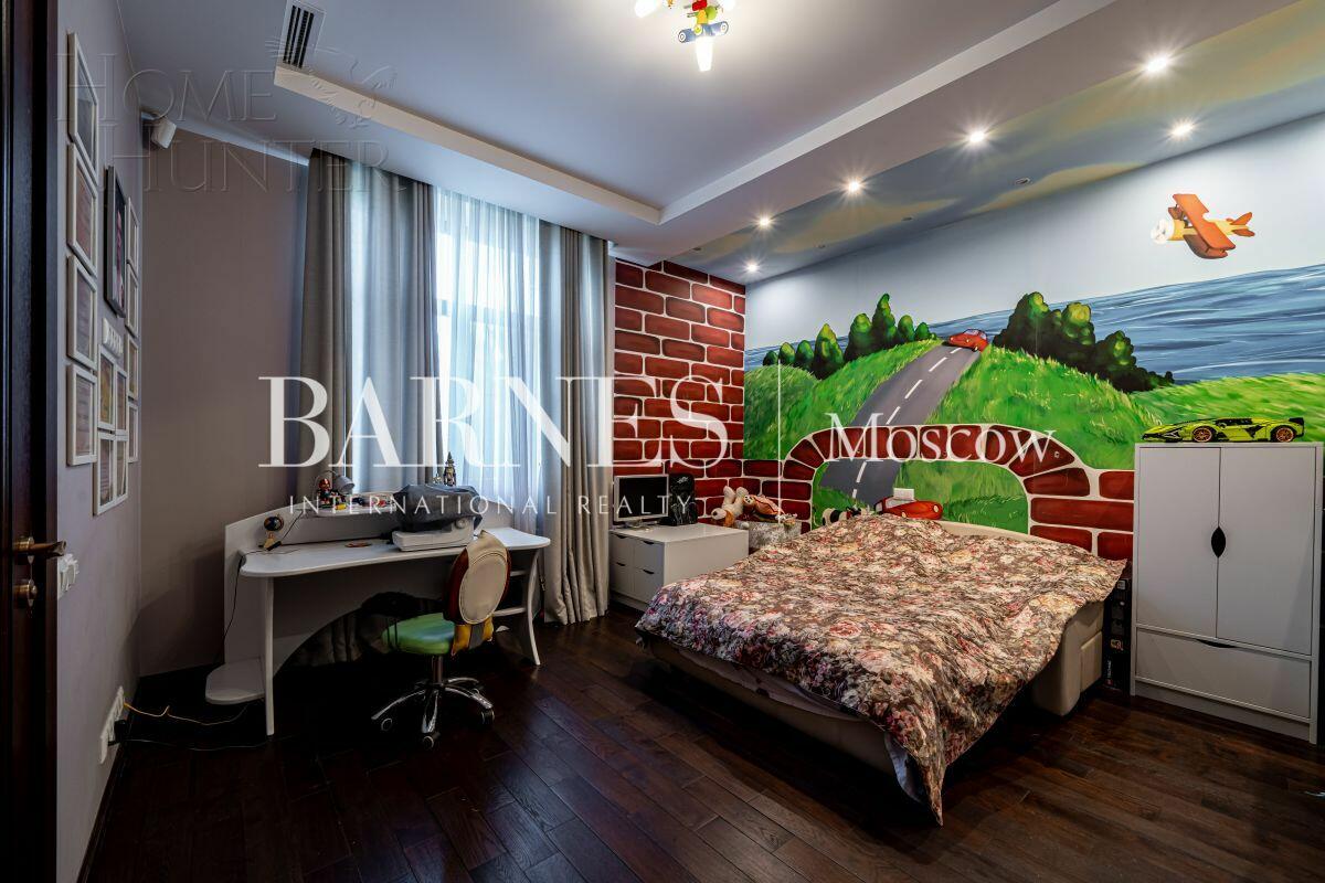 2-этажный коттедж 550 м² с отделкой