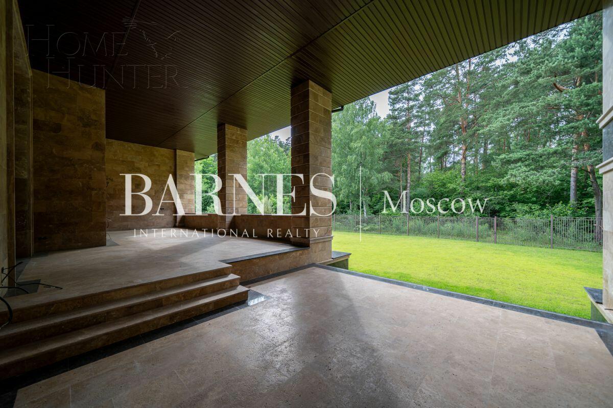 2-этажный коттедж 596 м² без отделки