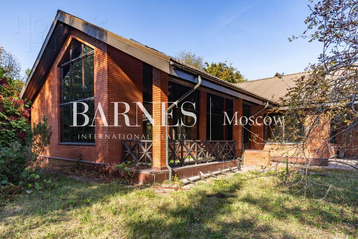 2-этажный коттедж 600 м² без отделки