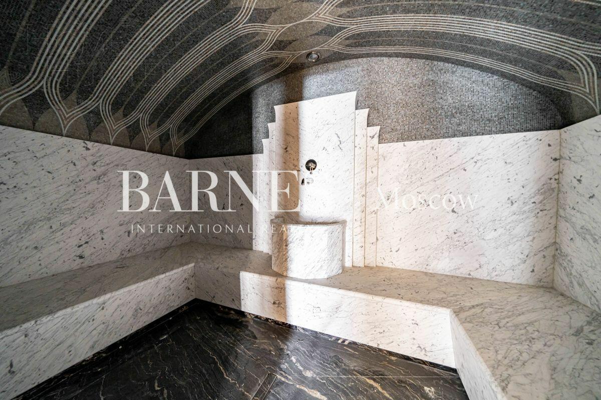 2-этажный коттедж 1 244 м² с отделкой