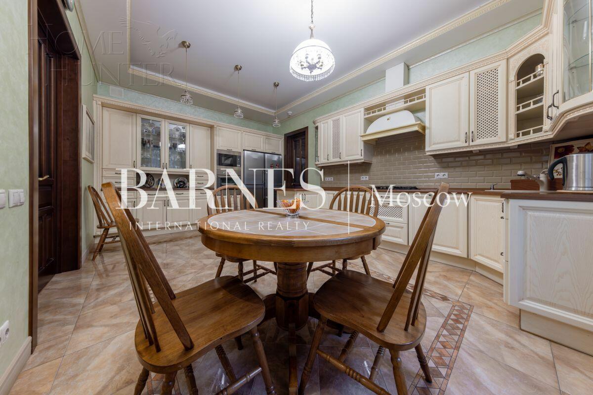 2-этажный коттедж 471 м² с отделкой