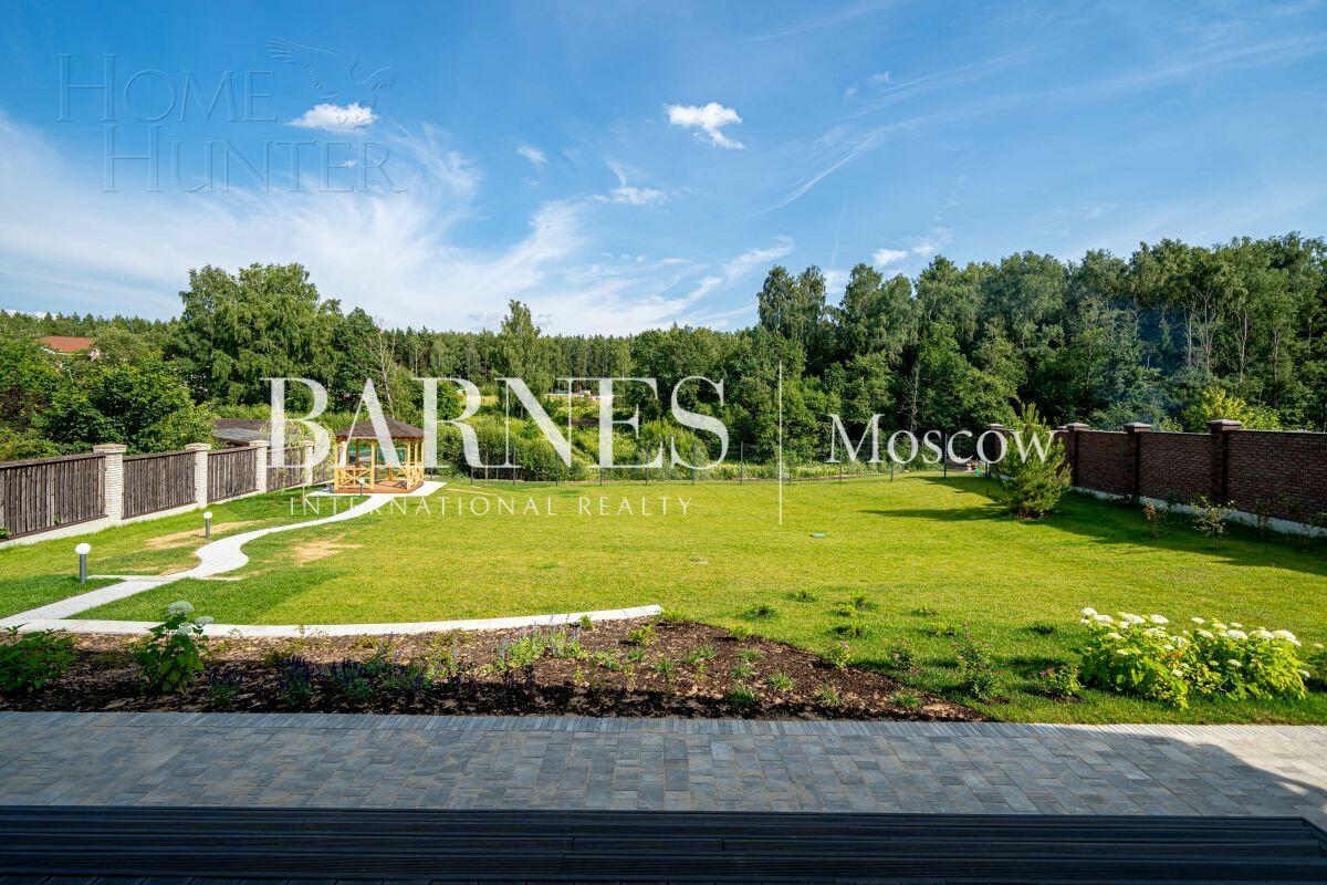 2-этажный коттедж 250 м² с отделкой