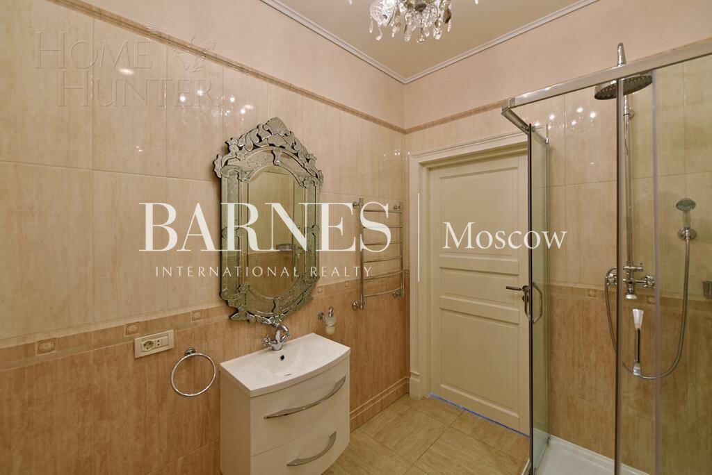 2-этажный коттедж 385 м² с отделкой