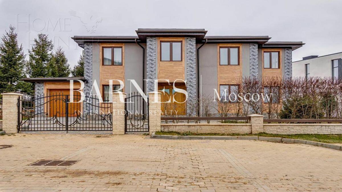 2-этажный коттедж 305 м² с отделкой