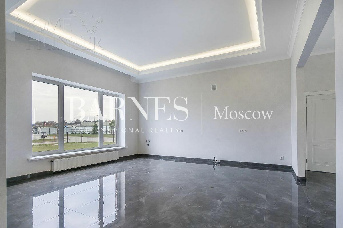 2-этажный коттедж 307 м² с отделкой