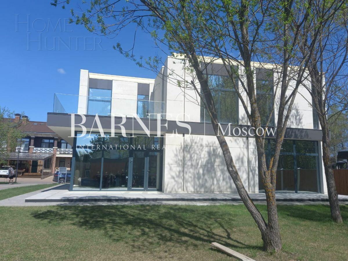 2-этажный коттедж 340 м² без отделки