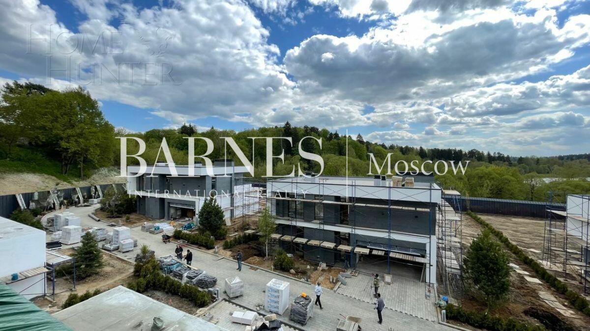 2-этажный коттедж 384 м² без отделки