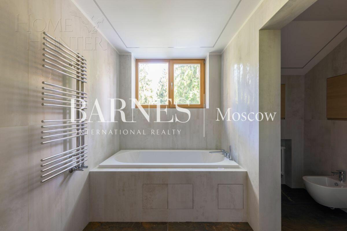 2-этажный коттедж 1 330 м² с отделкой